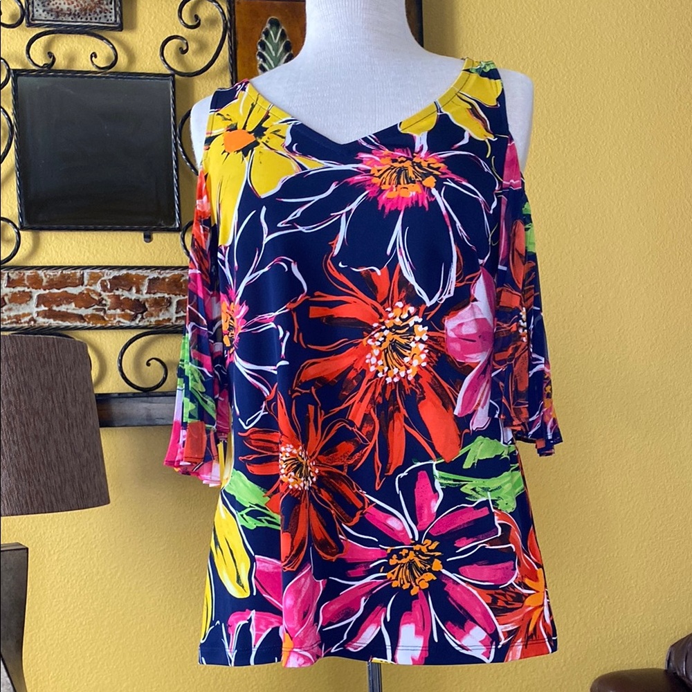 Chaus New York floral top